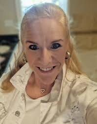 Hi I'm new to this group! I'm 33 from northern Utah! I've no luck in being  a relationships I guess I'm the ugly/hideous duckling that not guy wants  but any who um