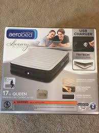 Weight capacity to accommodate most users and inflates or deflates in about 3 minutes for quick use. Aerobed Queen 17 Tritech Air Mattress With Built In Ac Pump Walmart Com Walmart Com