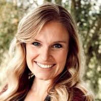 Hannah Julian's Instagram, Twitter & Facebook