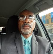 Robert Schools's Instagram, Twitter & Facebook