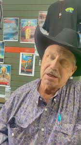 🚨 STOP SCROLLING. YOU NEED TO SEE THIS. 🚨This cowboy just walked into  Walkers…Took