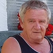 I am a sculptor and perfect stranger, so that I became a stranger even in  my Country of birth. I was born