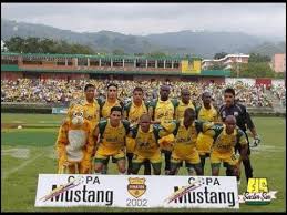 Totally, atletico bucaramanga and independiente santa fe fought for 10 times before. Futbol De Colombia Atletico Bucaramanga Vs Santa Fe Copa Mustang 2002 Youtube