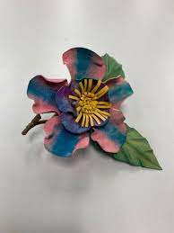 pin by yeh ming fu on 皮革塑型leather shaping in 2021 accessories brooch enamel pins