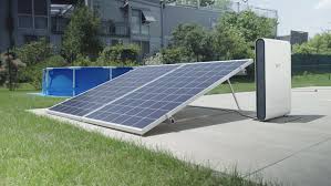 Balcony railings have a 90° angle. Solar Storage From Eet Solmate The First Pv Storage For The Socket