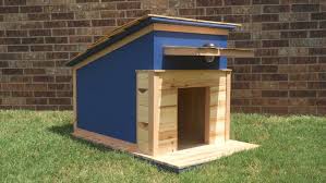 Hundehutte Fur Den Garten Zum Selber Bauen Hier Geht S Zur Anleitung Hundehaus Diy Hundehutten Im Freien Hundehaus Ideen