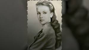 She was born in zagreb, croatia 1895. Zbog Senki Nad Balkanom Ceo Region Bruji O Njoj Ko Je Misteriozna Marija Orsic Zena Vanserijske Lepote I Zlokobnog Uma