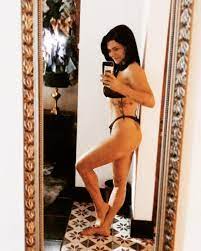 Si bien no hizo un anuncio oficial, la actriz lo mostró con una. Sexy Y Cuestionada Imagen De Antonella Rios Genero Todo Un Debate En Su Instagram Redes Sociales Pagina 7