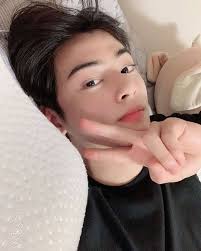 Hello fans how do I look 😍 I am having my concert