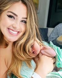 How I looked in the delivery room vs. How I looked in my head. 🤣🤣 This is  my version of instagram vs reality! Lol 😂 Gotta keep things real! After  such an