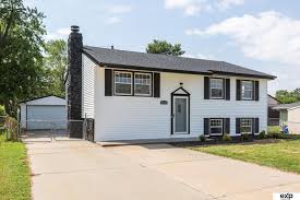 4008 Wakeman Dr, Council Bluffs, IA 51501