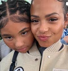 Violet Madison's Instagram, Twitter & Facebook