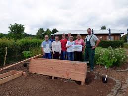 Wir besuchen den garten von claudia orb in westhofen. Kaiserslautern Mittelalterliche Rasenbank Im Hildegard Von Bingen Garten Metropolnews Info