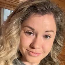 Deanna Covington's Instagram, Twitter & Facebook