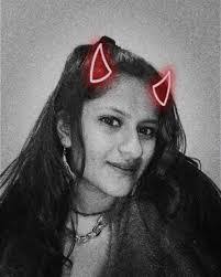 Amit Thacker's Instagram, Twitter & Facebook