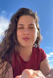 Cuál es el plan más random que has hecho sola? #australia #cafeteria  #mentir #curriculum #barista #actualizacion #goldcoast #88dias #88days  #trabajo #icelatte #casual #workandholidayvisa #whv #farm ...