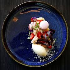 Get top recommendations on fine dining, local delicacies, trending recipes, cocktails andwines from around the world, expertly curated by four. Pin Pa Amazing Food Plating