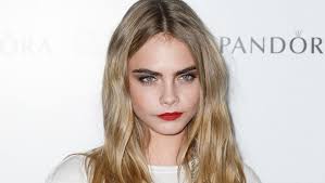 Und weil es nachgeschminkt cara delevingne ist… kommen nun auch die augenbrauen. Cara Delevingne Tipps Fur Tolle Augenbrauen Bunte De