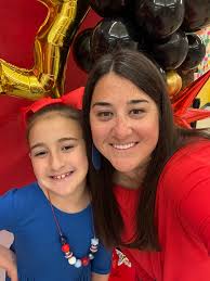 Liz Munoz -Gilbert Counselor (@LizmunozGilbert)