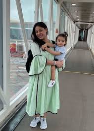 Sunidhi chauhan and her husband, hitesh sonik she has a son named tegh sonik (born on 1 january 2018). Sunidhi Chauhan Wiki Age Husband Children Family Biography More Wikibio