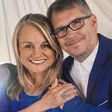 Delete if not allowed. ISO someone who can do headshots for pageants.