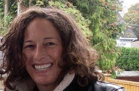 Lisa Sher's Instagram, Twitter & Facebook