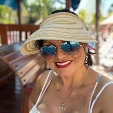 Después de que mi esposa murió, eché de la casa a su hijo que no era de mi  sangre — Diez años después, salió a la luz una verdad que me destrozó.