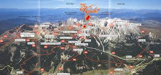Da qui è possibile partire per suggestive qui sotto trovate una selezione di mappe dei sentieri di val di fassa per le escursioni in estate. Rifugio Vajolet Dolomiti Val Di Fassa Catinaccio