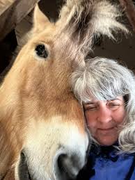 Allow me to re-introduce myself… For one night only… live and in person…  Your Connecticut Yard Goats 🙌