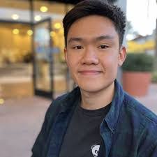 Adam Bissett's Instagram, Twitter & Facebook