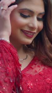 Our @Anvee has styled intricate Red essemble saree with our beautiful Full  diamond Jharana Mangalsutra. They say it is true, " jewelry can be an  expression of Self". 💁‍♀️💍 She is looking amazing ...