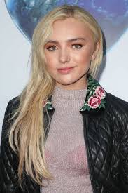 Peyton List S Hairstyles Hair Colors Steal Her Style Peyton List Peyton R List Peyton Roi