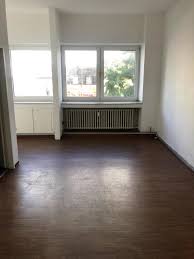 Der große wohnraum besitzt einen balkon der genug platz bietet um nach der arbeit die schöne umgebung zu genießen. 3 Zimmer Wohnung Zu Vermieten Hindenburgstrasse 146 41061 Monchengladbach Gladbach Mapio Net