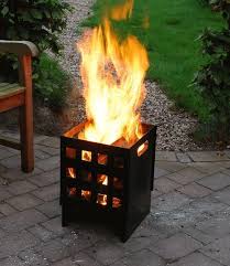 Feuerschalen Und Feuerkorbe Fur Den Garten Feuerkorb Feuerstelle Selber Bauen Feuerstelle