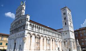 San francisco houses with all the haunted vibes. Lucca Cosa Rende Speciale La Chiesa Di San Michele In Foro