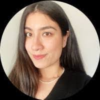 Stephanie Siragusa's Instagram, Twitter & Facebook