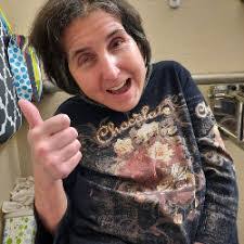 Dianne Eller's Instagram, Twitter & Facebook