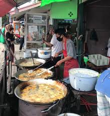 When shopping for fresh produce or meats, be certain to take the time to ensure that the texture, colors, and quality of the food you buy is the best in the batch. Bakwan Lawit Menu Takjil Favorit Warga Pontianak Yang Selalu Antre Kumparan Com