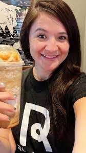 Adele Mcconnell's Instagram, Twitter & Facebook