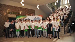 Descopera 19 anunturi de joburi in brasov. BraÈ™ov Peste 1 000 De Persoane Implicate In Programele EducaÈ›ionale Derulate De Schaeffler In 2018