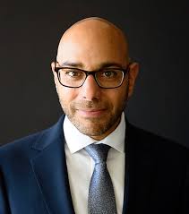 Πασίγνωστη επιδημιολόγος στο Κουρδιστό Πορτοκάλι> Έκανα τα εμβόλια COVID-19  και τώρα ανησυχώ για τη ζωή μου!