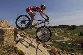 Kamloops Catharine Pendrel Wins Mountain Biking World Title In Switzerland In 2020 Mountain Biking Women Mountain Bike Girls Mountain Biking