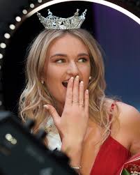 Miss Green Bay Area (@missgreenbayareawi) • Instagram photos and videos