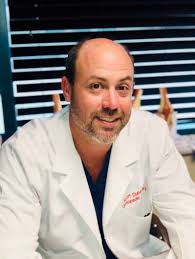 Scott Dube's Instagram, Twitter & Facebook