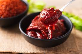 Gochujang: o que é e como é utilizado na culinária coreana | Curiosidades e  Gastronomia | Receitas