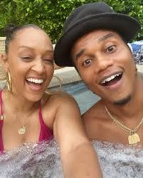 Gail Hobbs's Instagram, Twitter & Facebook