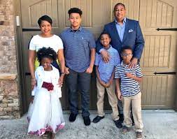Bottoms has been criticized for her handling of public safety, as atlanta was one of many cities that experienced a crime surge in 2020. Keisha Lance Bottoms Bio Net Worth Husband Mayor Of Atlanta Family Salary Ethnicity Parents Speech Covid Age Facts Wiki Height Kids Gossip Gist