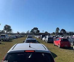 Testing clinics have been expanded in exhibition park with close contacts being encouraged to get. Mp6jc4lorqxvam