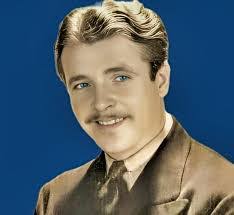 Christopher Popa's Instagram, Twitter & Facebook