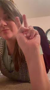 How to use elytra in Minecraft?